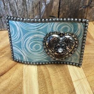 SIMPLY HIP | HandCrafted | Boho| Chic | Unique | Metal | Heart | Belt Bu…